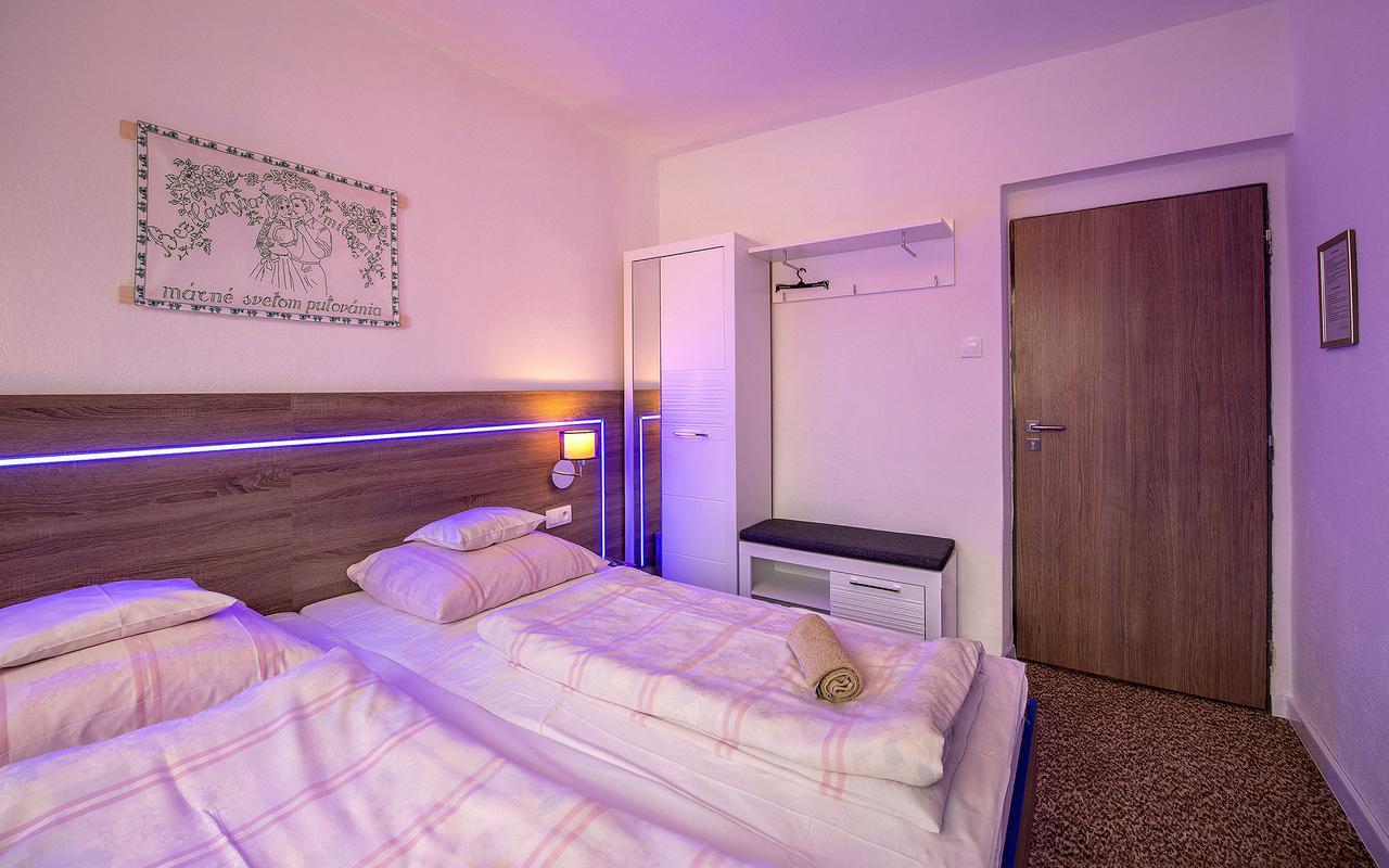 Guesthouse Cyprian Ždiar Exteriör bild