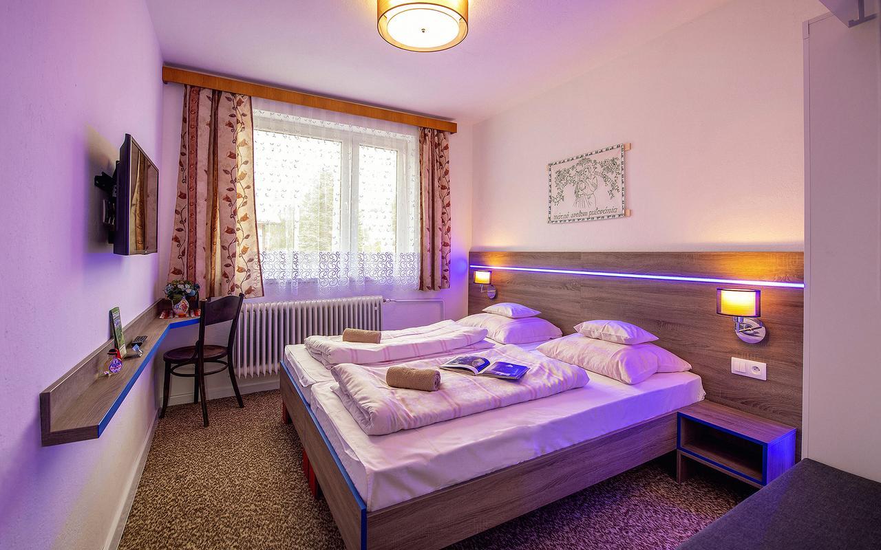Guesthouse Cyprian Ždiar Exteriör bild