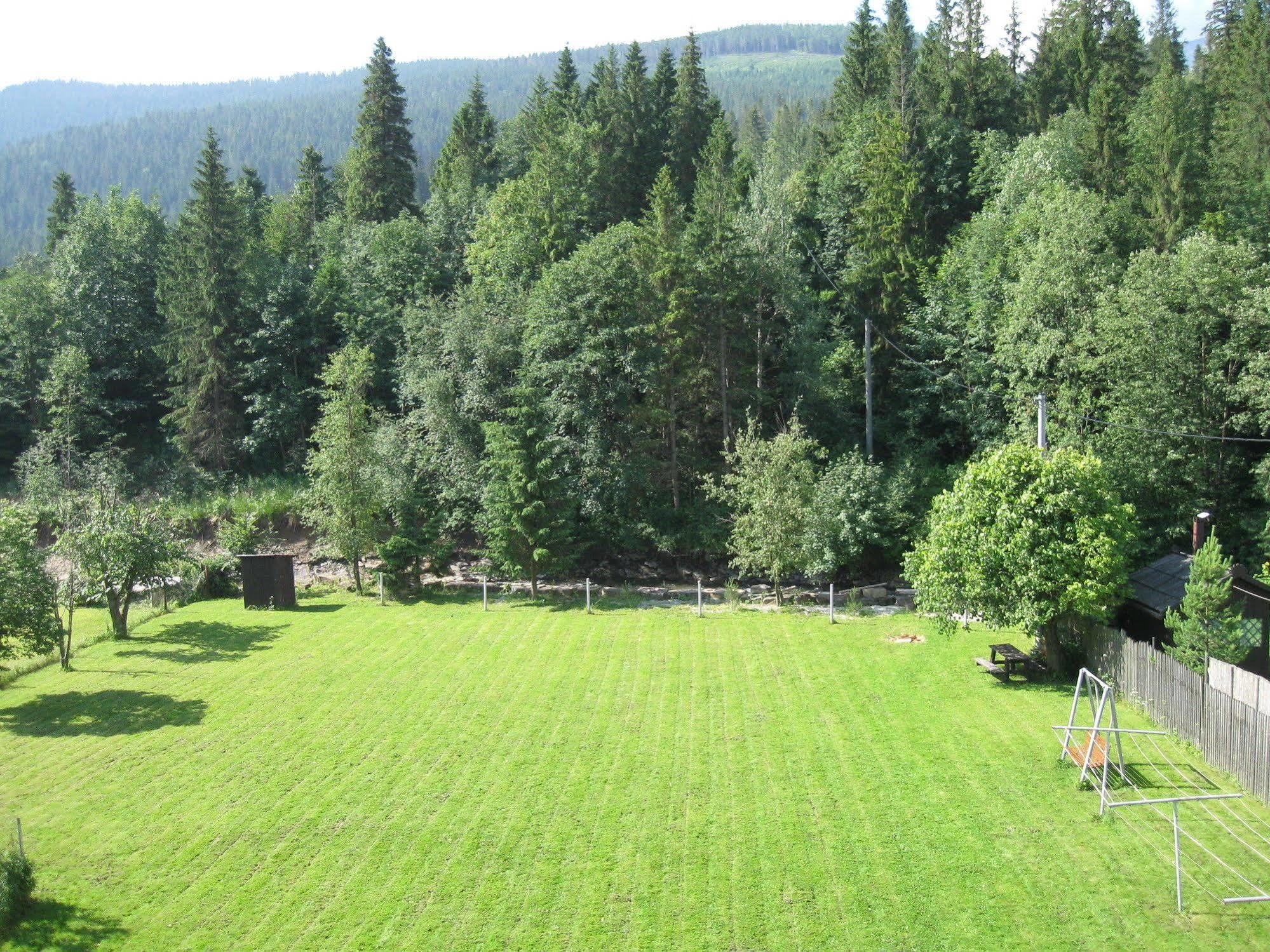 Guesthouse Cyprian Ždiar Exteriör bild